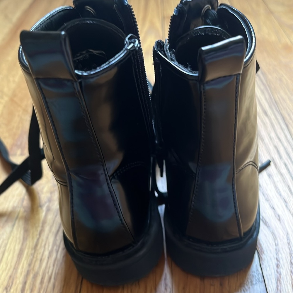 Cat & Jack Kids Wicked Movie Boots - Pastel and Black - Picture 8 of 8